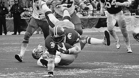 pg2_a_cottonbowl_580.jpg